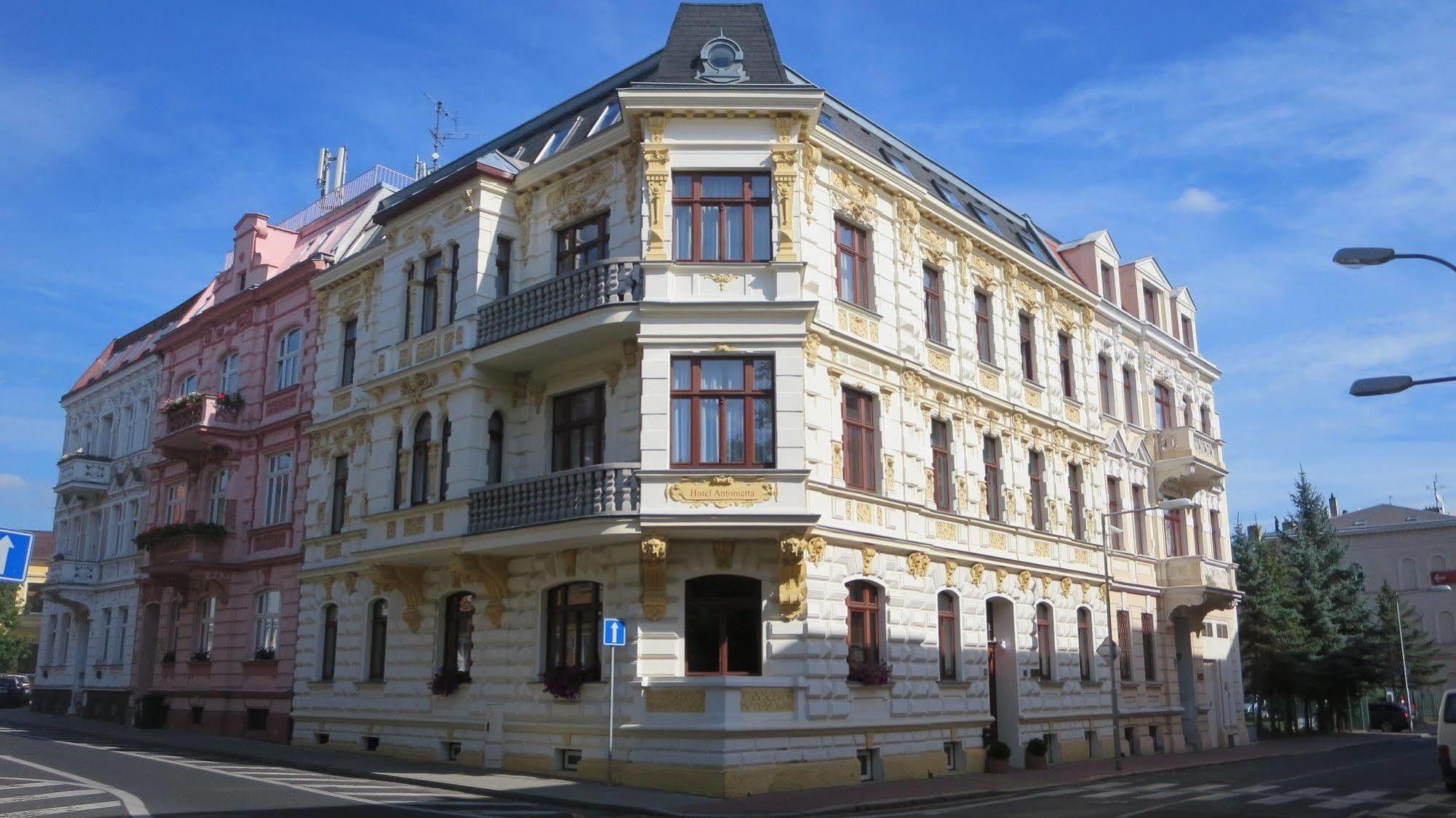 Hotel Antonietta Teplice Exterior photo