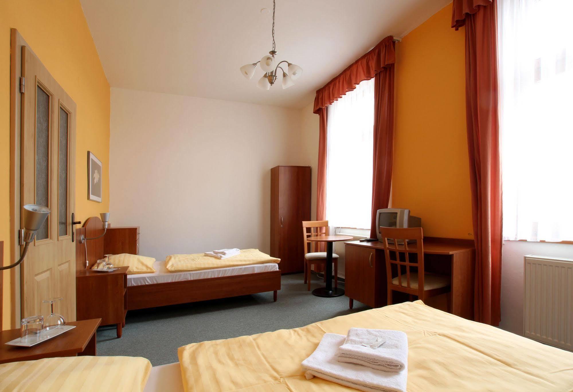 Hotel Antonietta Teplice Exterior photo